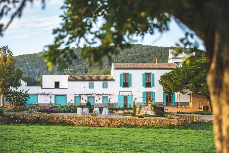 Book your wedding day in Finca Wedding - Villa Valens
